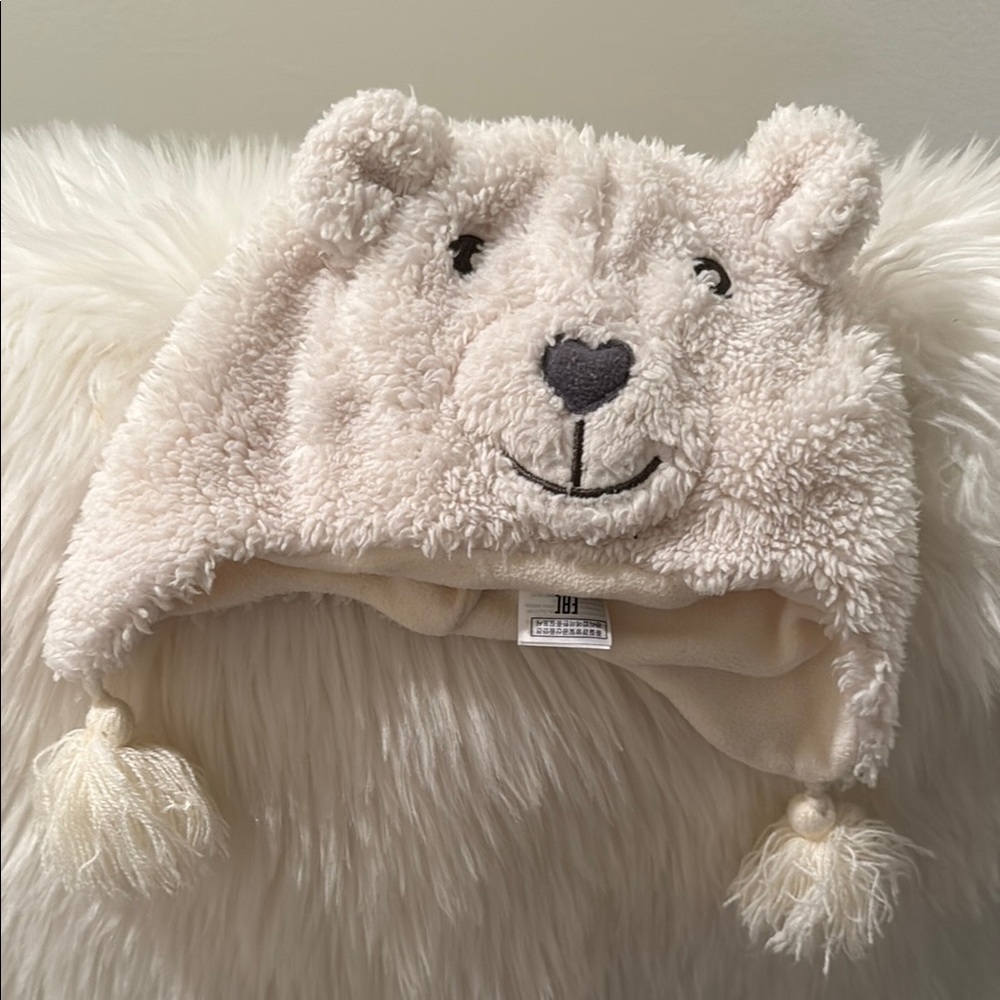 Gap Beanie- size M/L kids Adorable Cream Bear Hat